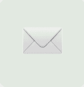 Icono de sobre para contacto por email en sitio web de medicina.